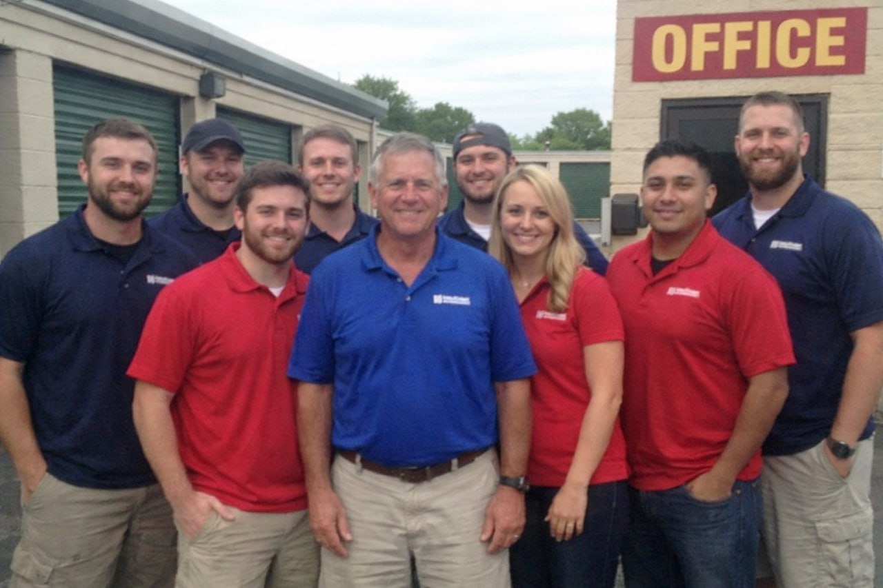 Water damage restoration professionals in Lorain, OH